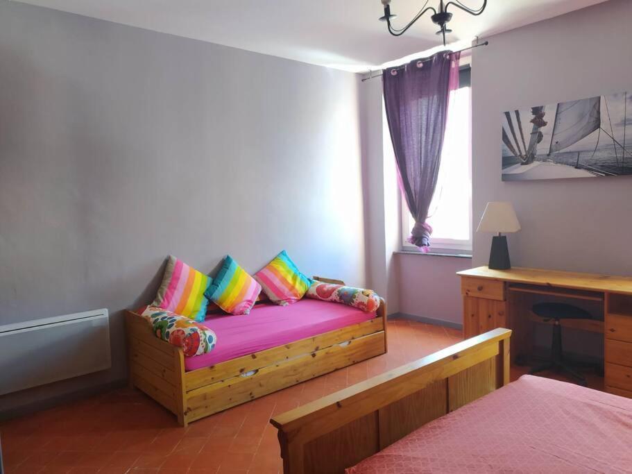 Appartement Spacieux Avec Grand Patio, 1Er Etage Sigean Extérieur photo